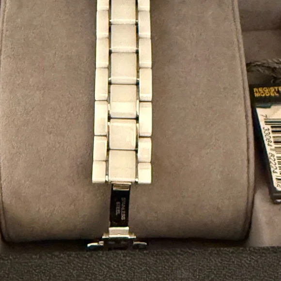 Fendi Square Ceramic White Watch, Stainless Steel Authentic Preloved